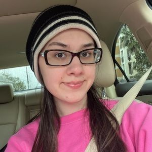 Meet your Posher, Liza